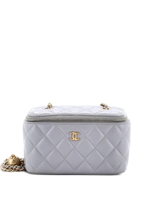 CHANEL Pre-Owned Pearl Crush Vanity Case with Chain Quilted Lambskin Small clutch bag - Grey