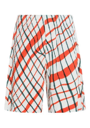 Homme Plissé Issey Miyake plaid pleated shorts - White
