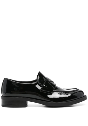 Prada triangle-logo leather loafers - Black