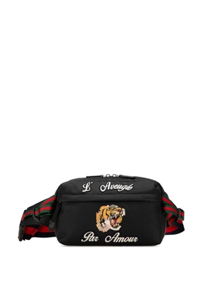 Gucci Pre-Owned 2016-2024 Techno Canvas Web L Aveugle Par Amour Embroidered belt bag - Black