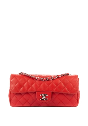 CHANEL Pre-Owned 2000 quilted shoulder bag - Red
