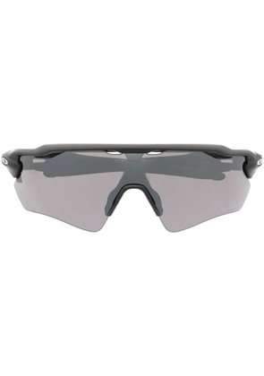 Oakley Radar oversize logo-detail sunglasses - Black
