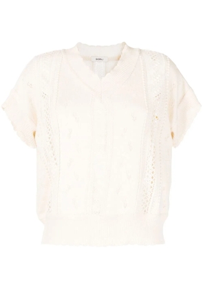 Goen.J V-neck sleeveless jumper - White