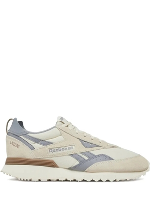 Reebok lx2200 suede trainers - White