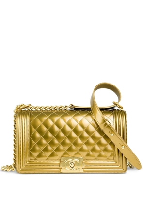 CHANEL Pre-Owned 2017 medium Boy metallic shoulder bag - Gold