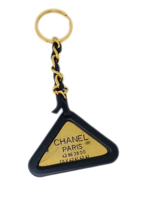 CHANEL Pre-Owned 1994 triangle-logo key holder - Black