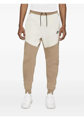 Nike Tech Fleece joggers - Brown