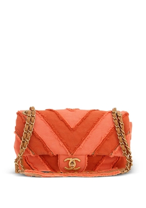 CHANEL Pre-Owned 2017 Chevron Patchwork Flap shoulder bag - Orange