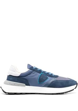 Philippe Model Paris panelled-design low-top sneakers - Blue