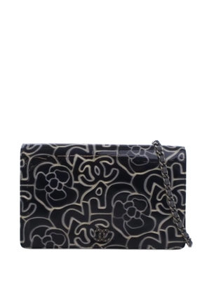 CHANEL Pre-Owned 2010-2011 CC Embossed Patent Camellia Wallet On Chain crossbody bag - Blue