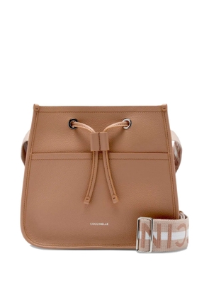 Coccinelle Raquel logo-strap bucket bag - Neutrals