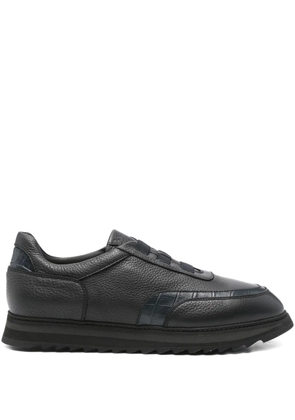 Doucal's Rodrigo textured sneakers - Black
