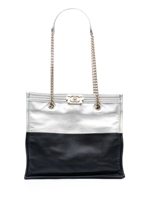 CHANEL Pre-Owned 2015-2016 Large Bicolor Metallic Goatskin and Calfskin Boy tote bag - Black