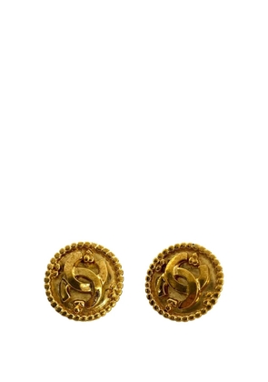 CHANEL Pre-Owned 1996 CC Gold Plated Button Clip On Earrings costume earrings