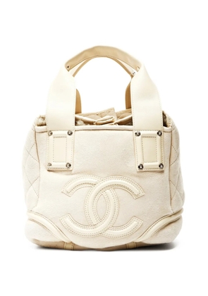 CHANEL Pre-Owned 2005-2006 CC Coco Mark Mouton tote bag - Neutrals