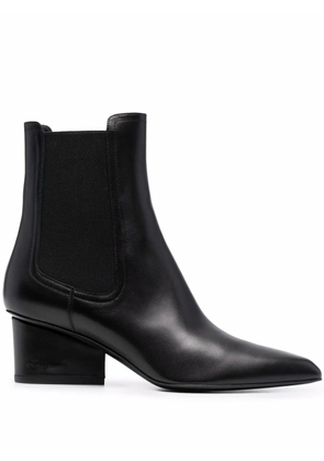 Ferragamo logo-embossed heel Chelsea boots - Black