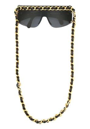 CHANEL Pre-Owned CC chain trim sunglasses - Black