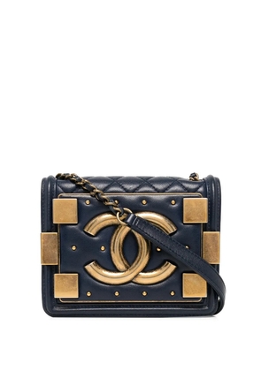 CHANEL Pre-Owned 2016 Classic Flap Boy Brick mini crossbody bag - Blue