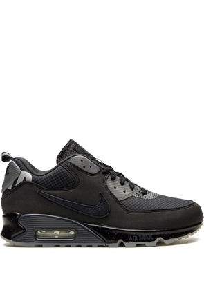 Nike x Undefeated Air Max 90 'Black' sneakers