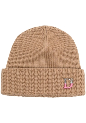 DSQUARED2 monogram-plaque knitted beanie - Neutrals
