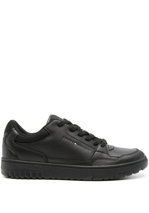 Tommy Hilfiger logo-patch low-top sneakers - Black