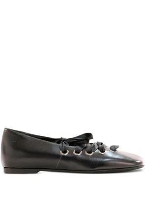 POEVE lace-up leather flat - Brown