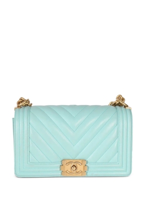 CHANEL Pre-Owned 2019 medium Boy Chanel shoulder bag - Blue