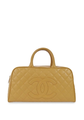 CHANEL Pre-Owned 2005 CC diamond-quilted bowling bag - Neutrals