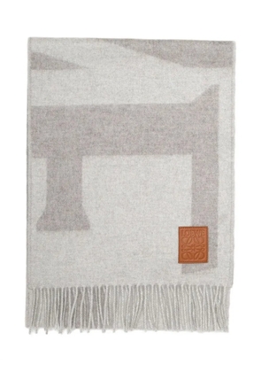 LOEWE logo fringed scarf - Grey
