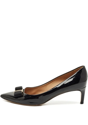 Ferragamo Pre-Owned Vara bow-detail leather pumps - Black