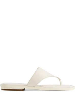 Bernardo Bernardo 1946 thong slide sandals - White