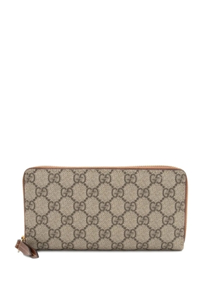 Gucci Pre-Owned GG-supreme zip-around wallet - Neutrals