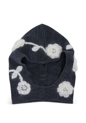 GANNI crochet-flowers balaclava - Grey