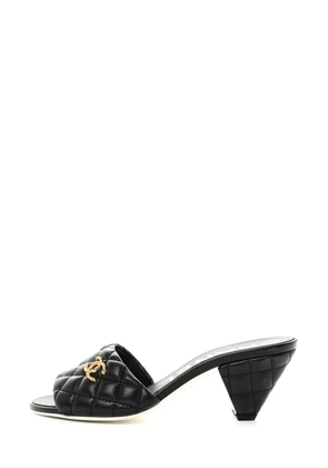 CHANEL Pre-Owned CC diamond-quilted sandals - Black