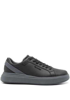 Calvin Klein logo-plaque leather sneakers - Black