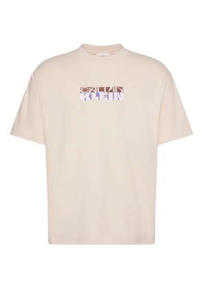 Calvin Klein logo-graphic T-shirt - Neutrals