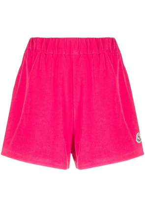 Moncler logo-patch velour shorts - Pink