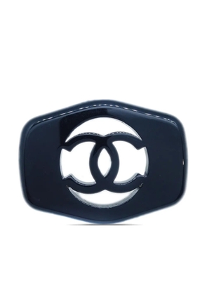 CHANEL Pre-Owned 1997 cut-out CC brooch - Black