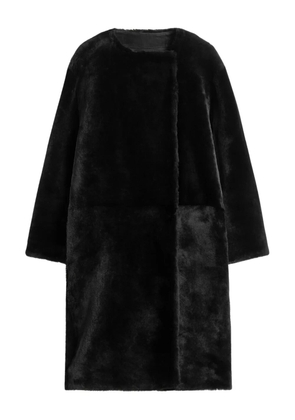 TOTEME shearling collarless coat - Black