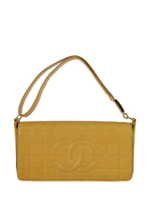CHANEL Pre-Owned 2003 Choco Bar shoulder bag - Neutrals