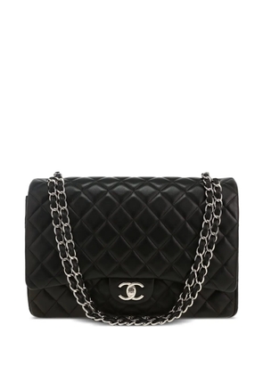 CHANEL Pre-Owned Timeless Maxi Jumbo shoulder bag - Black