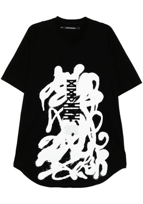 Julius graphic-print T-shirt - Black