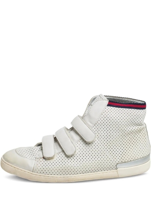 Gucci Pre-Owned perforated leather sneakers - Grey