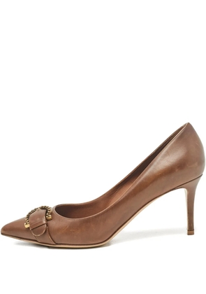 Ferragamo Pre-Owned buckle leather heeled pumps - Brown