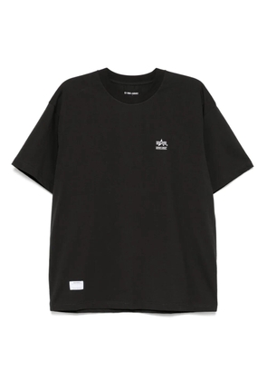 izzue logo-embroidered T-shirt - Black