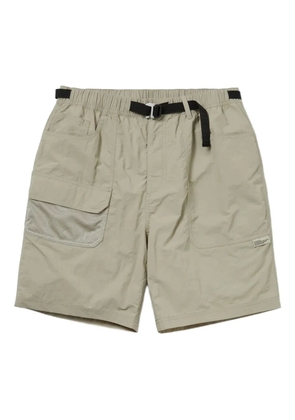 This Is Never That belted mesh-pocket shorts - Green