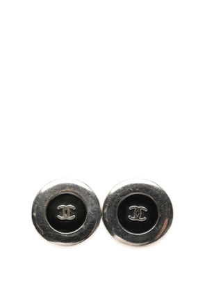 CHANEL Pre-Owned 1997 Silver Plated Resin CC Round Button Clip On Earrings costume earrings