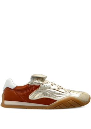 FENDI logo-plaque sneakers - Gold