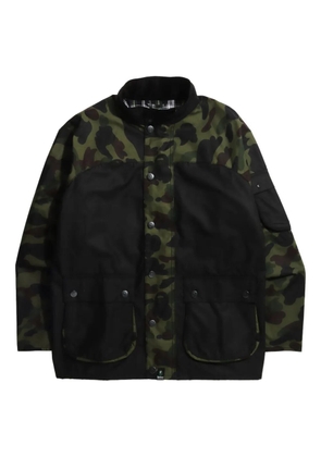 A BATHING APE® camouflage-patterned buttoned jacket - Green