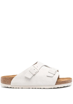 Birkenstock Zürich suede buckled sandals - White